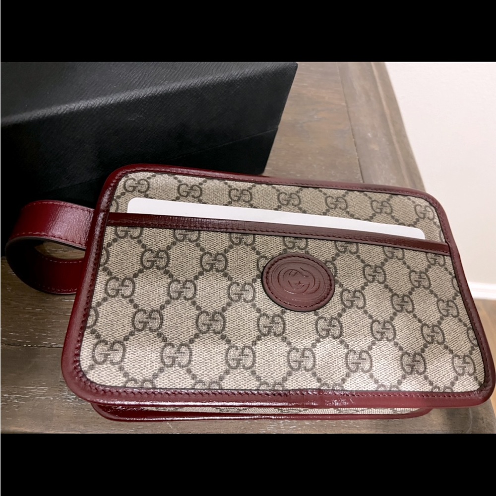 Gucci “GG” travel bag